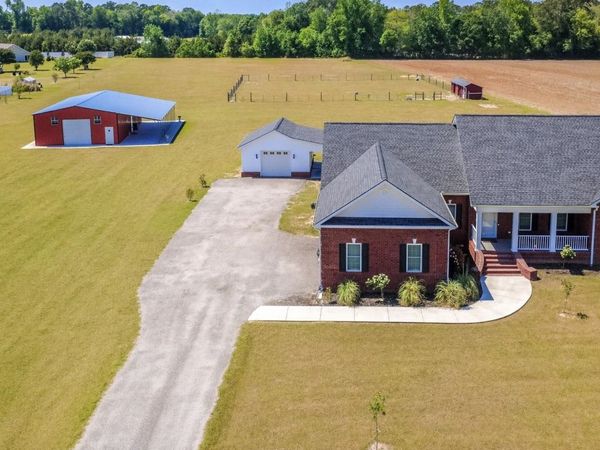 813 Sisters Rd., Loris, SC 29569