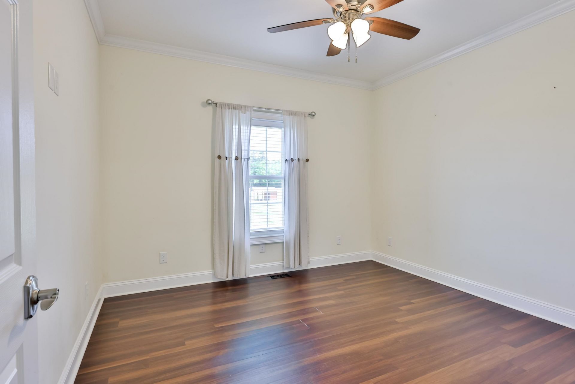 813 Sisters Rd.  Photo 16