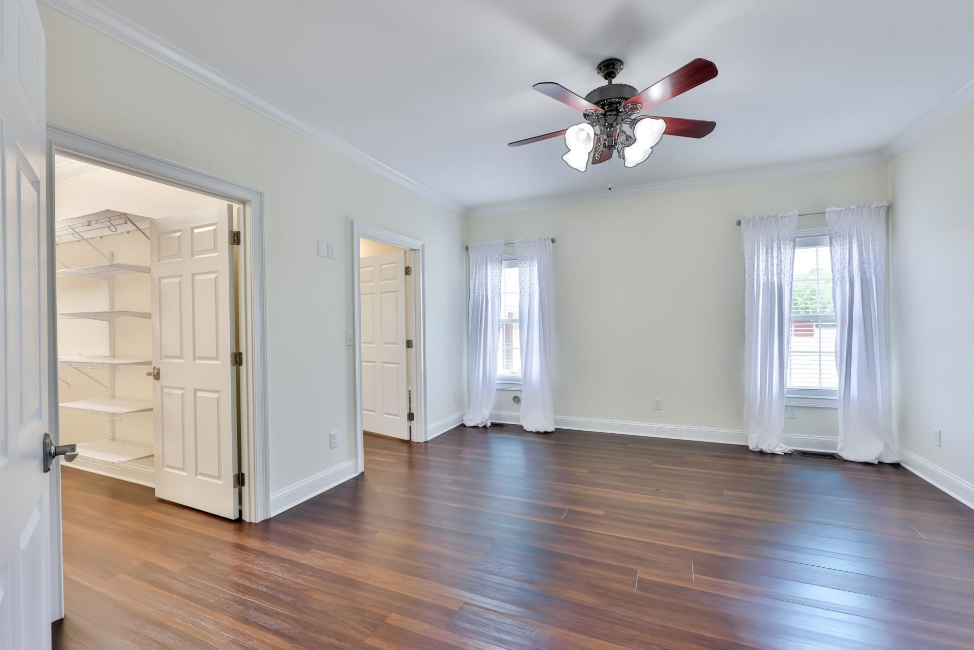 813 Sisters Rd.  Photo 8