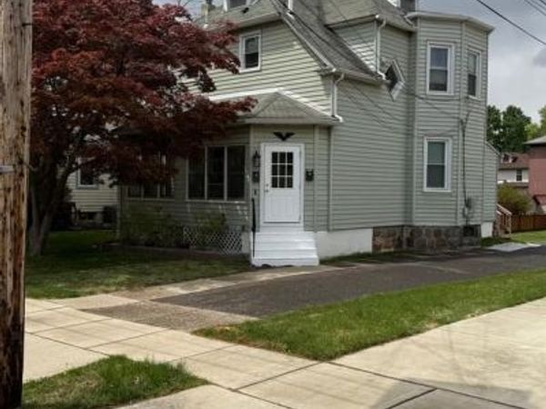 27 W COLLINGSWOOD AVENUE , OAKLYN, NJ 08107