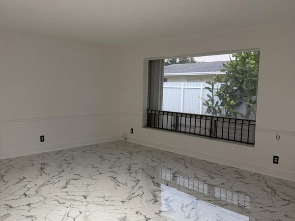 415 SW 8th Street, Hallandale Beach, FL 33009