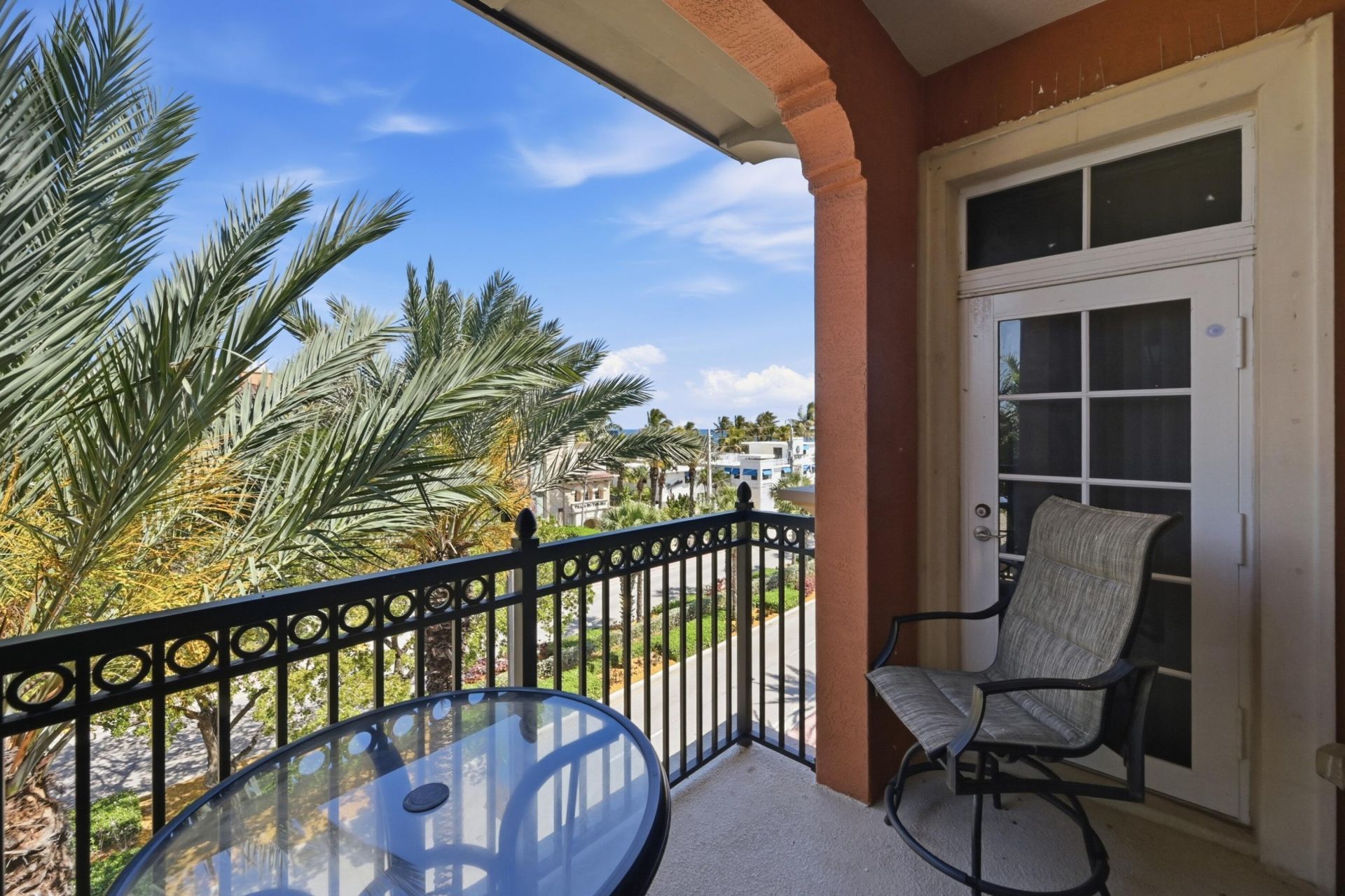 4445 El Mar Drive, Unit 2414, Lauderdale by the Sea, FL 33308 Photo