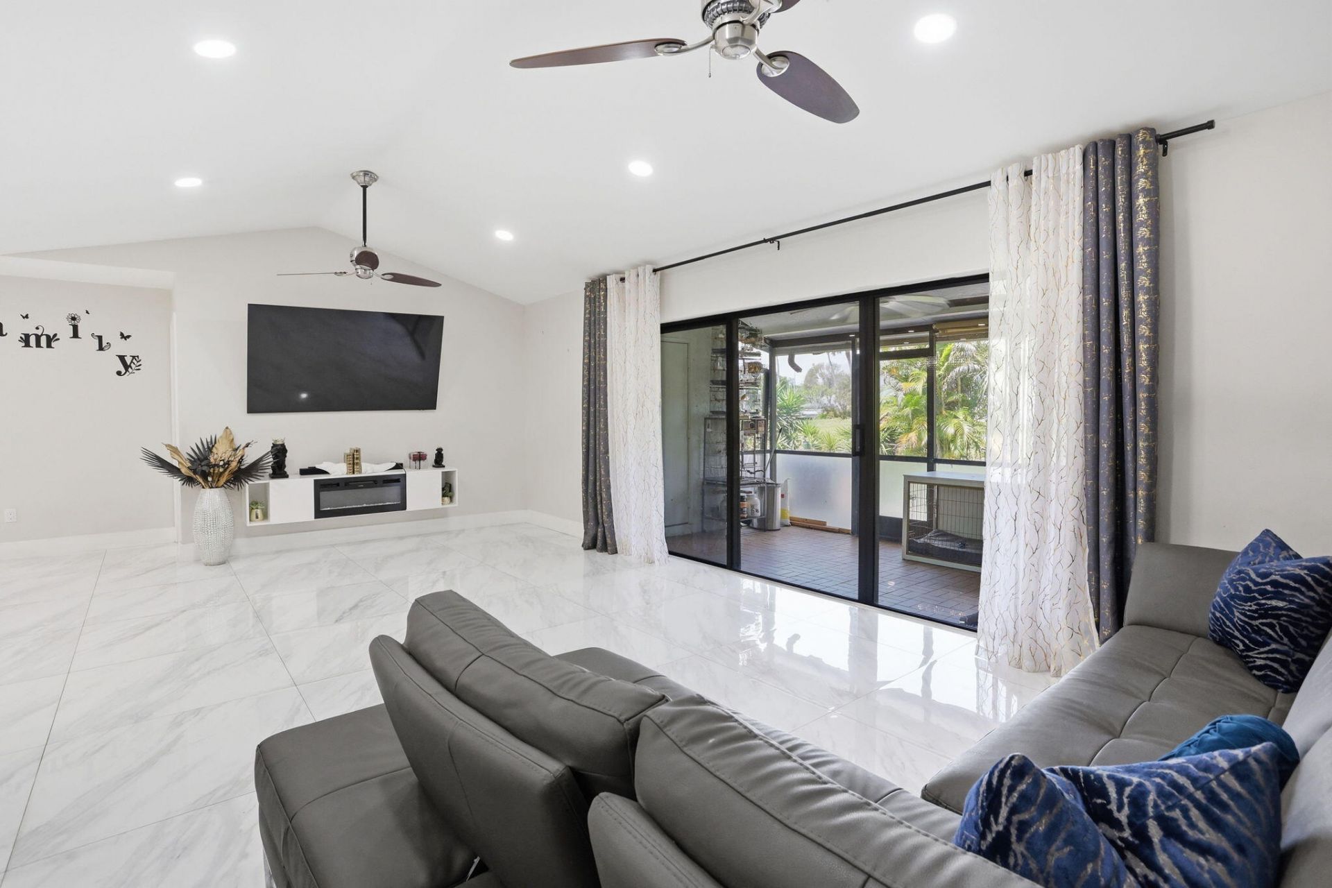 23451 SW 55th Avenue, Unit B, Boca Raton, FL 33433 Photo