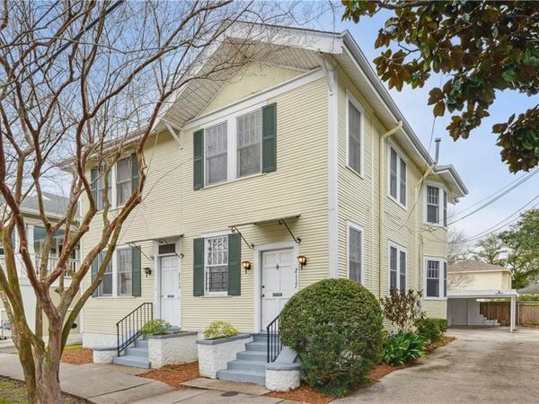 2117 BROADWAY Street , New Orleans, LA 70118