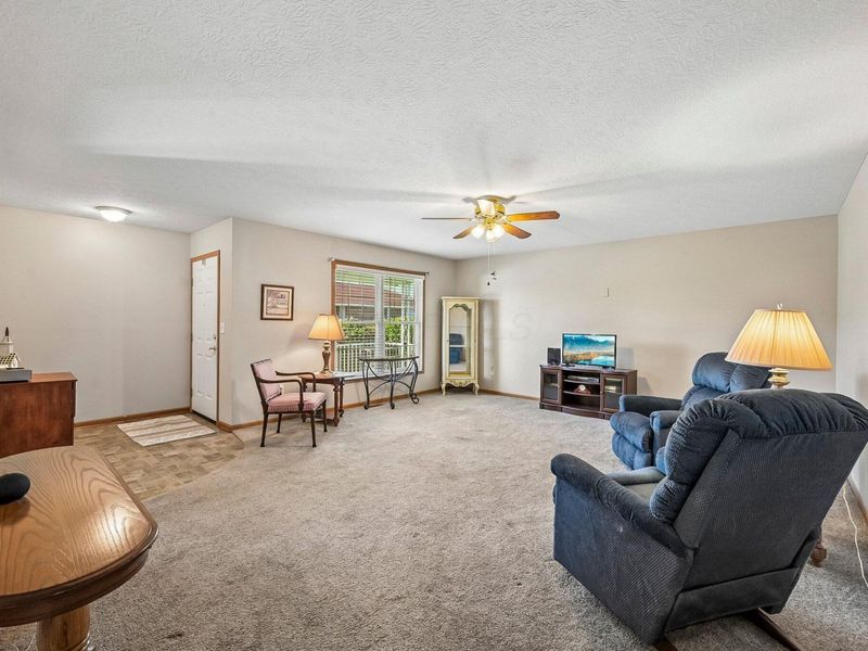 500 Eldon Drive, West Jefferson, OH 43162 Photo 6