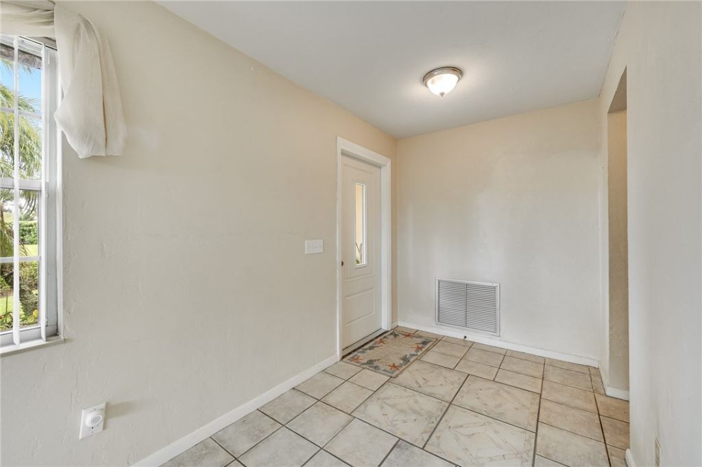 3586 Lucia Drive, Vero Beach, FL 32967 Photo