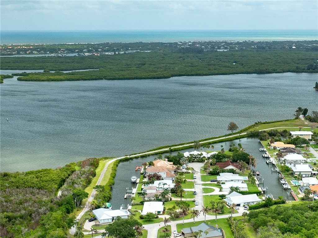 3586 Lucia Drive, Vero Beach, FL 32967 Photo