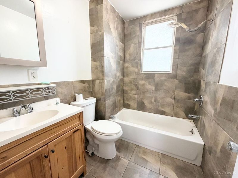 5030 Colerain Avenue, Colerain Township, OH 45223 Photo 10