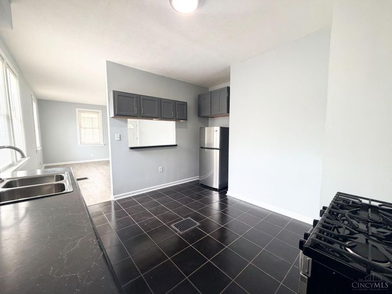 5030 Colerain Avenue, Colerain Township, OH 45223 Photo 8