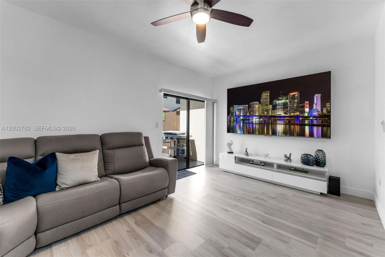 3214 SE 4th Ct , Homestead, FL 33033 Photo