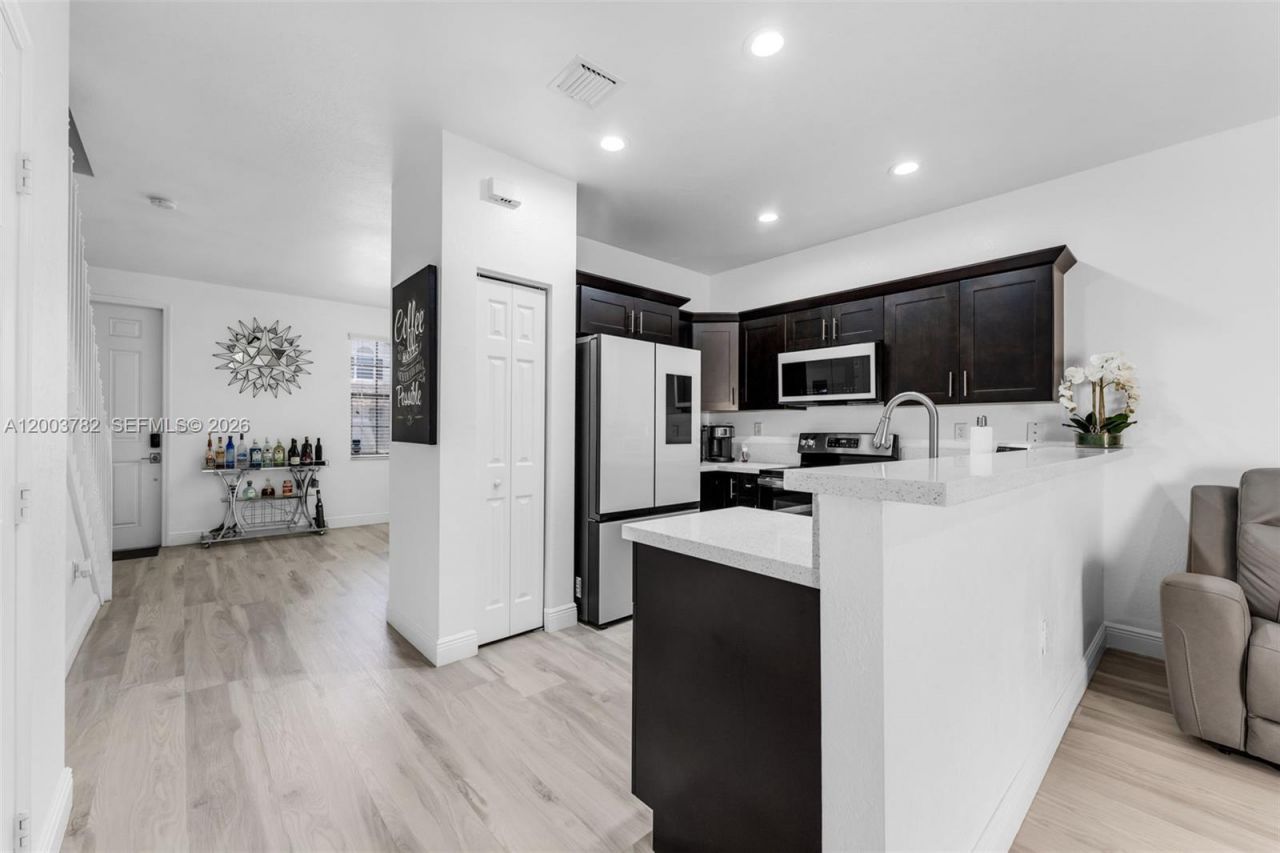 3214 SE 4th Ct , Homestead, FL 33033 Photo