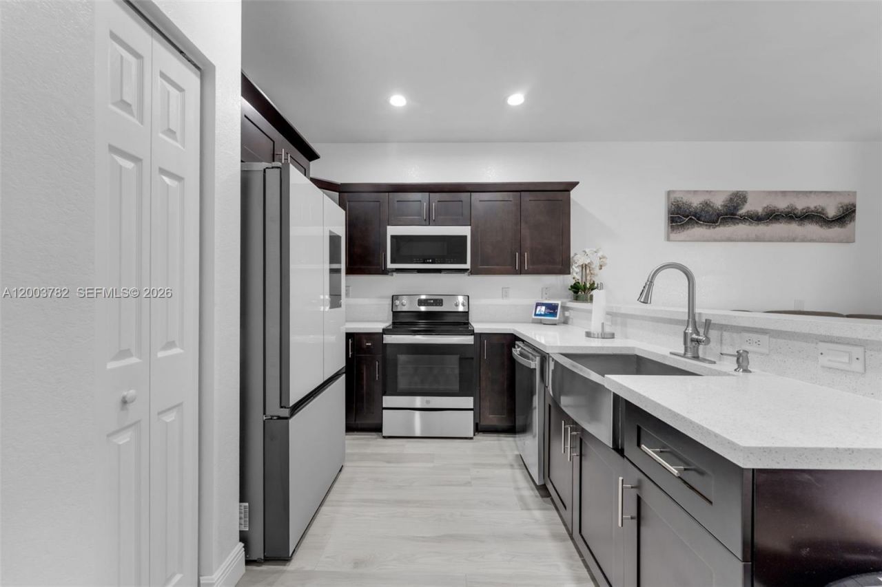 3214 SE 4th Ct , Homestead, FL 33033 Photo