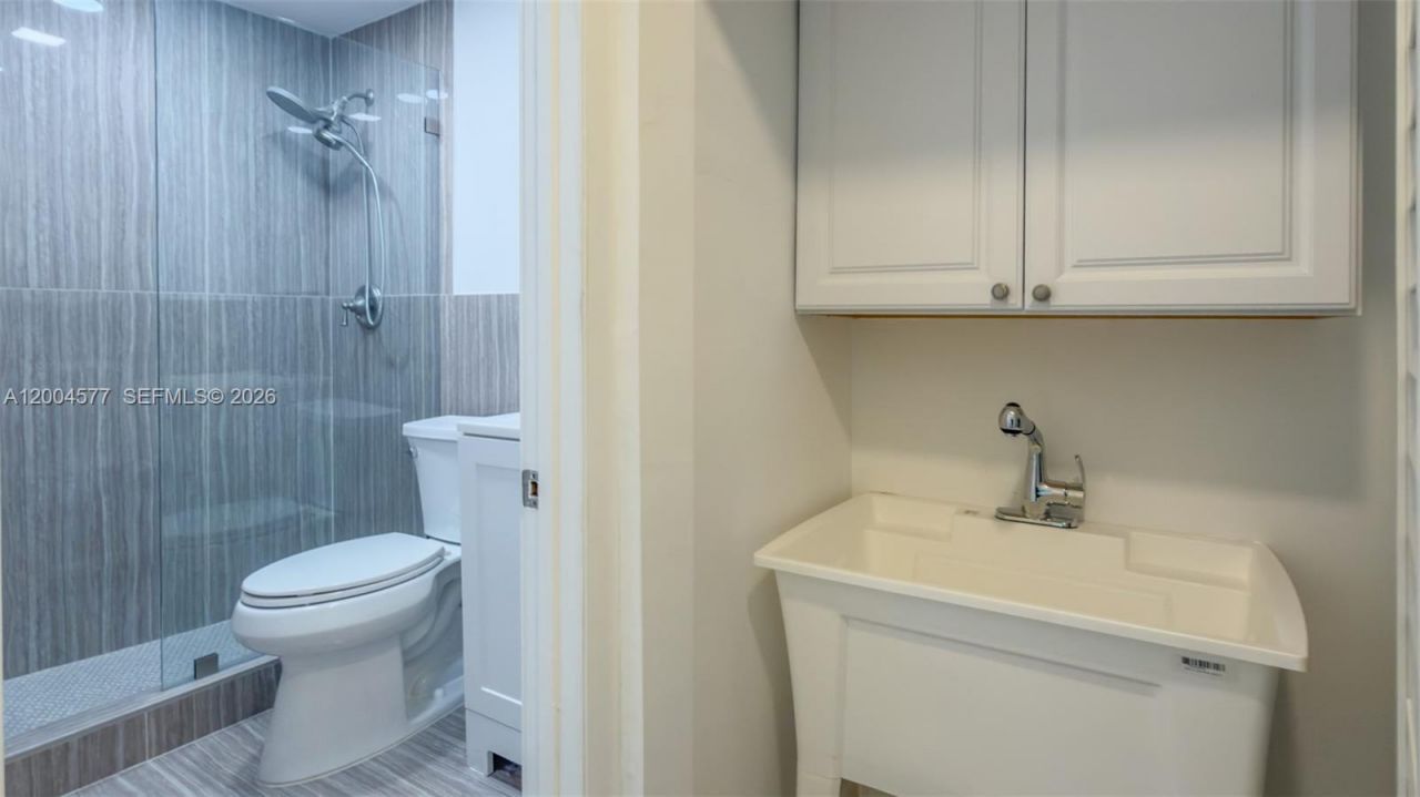 1690 Daytonia Rd, Miami Beach, FL 33141 Photo