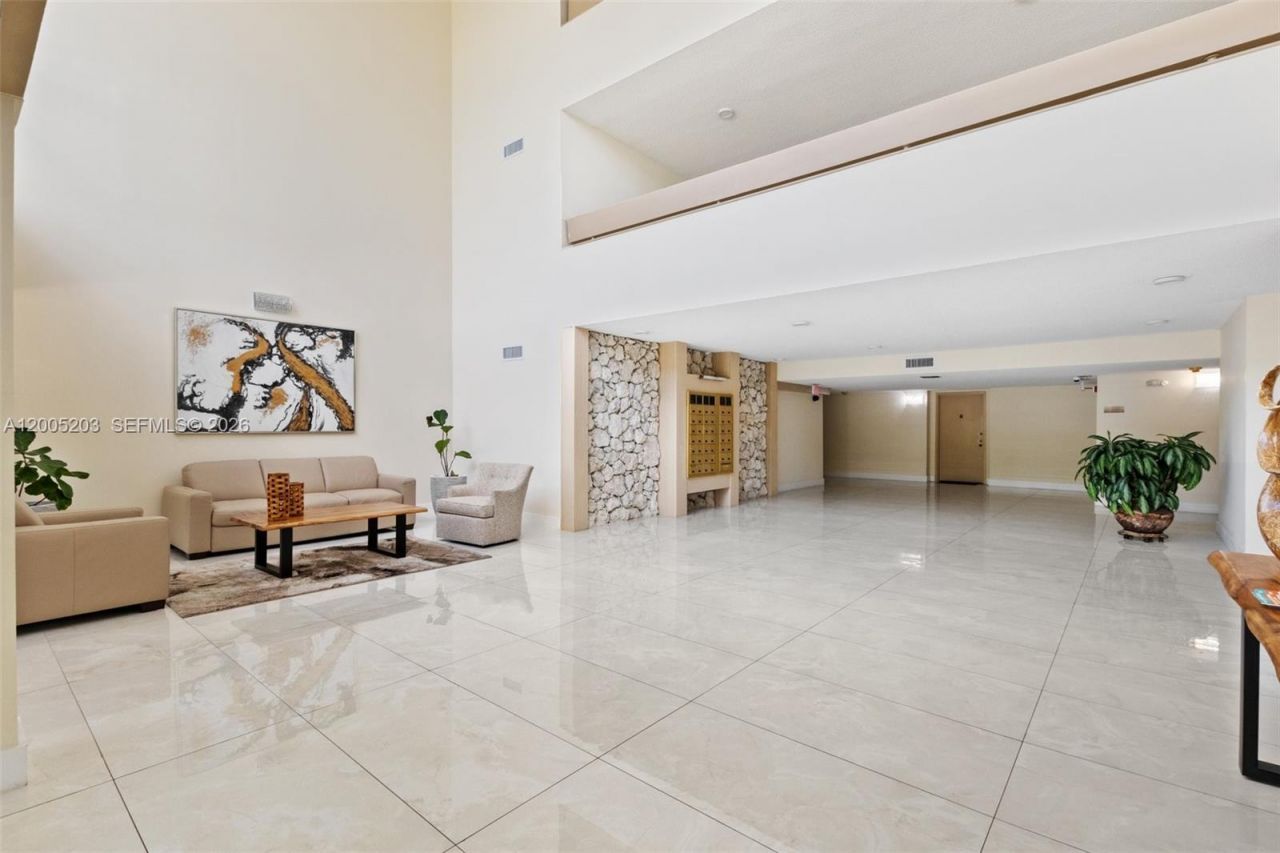 16400 Golf Club Rd, Unit 104, Weston, FL 33326 Photo