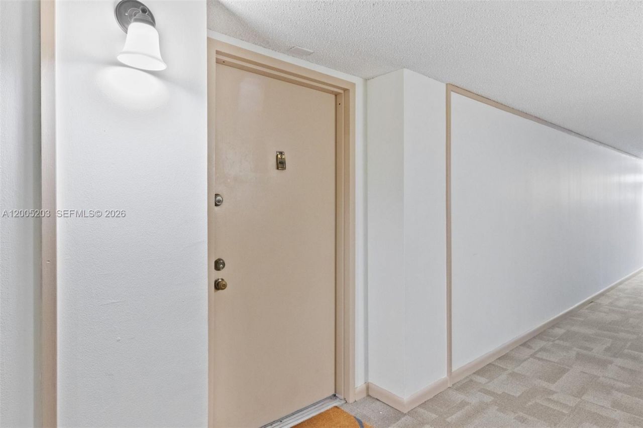 16400 Golf Club Rd, Unit 104, Weston, FL 33326 Photo