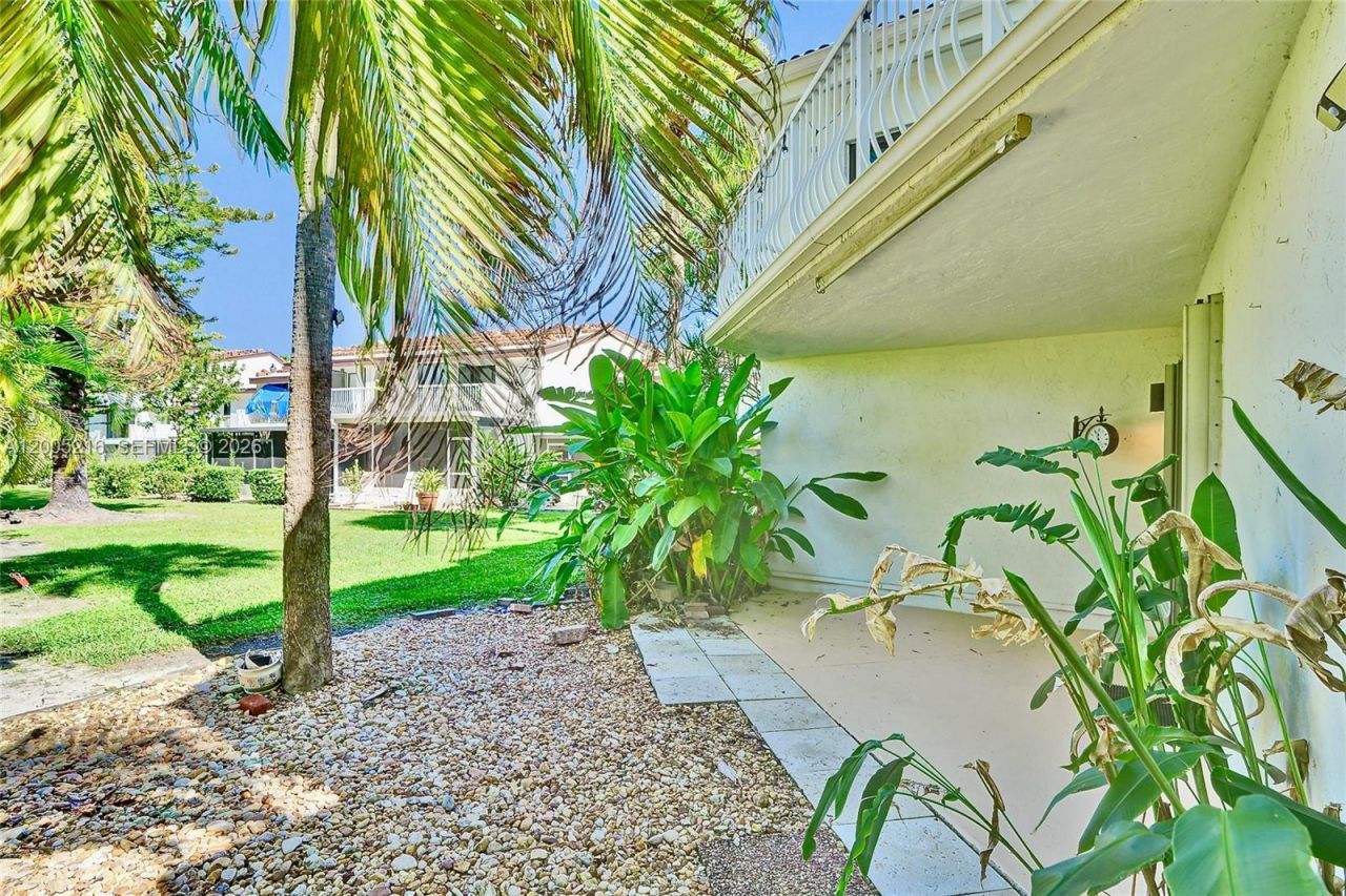 20332 NE 34th Ct , Unit 26, Aventura, FL 33180 Photo