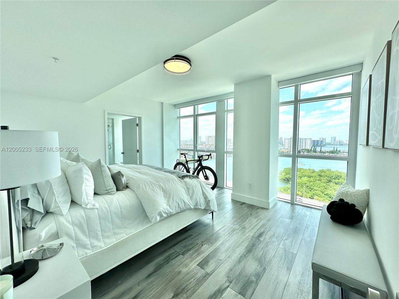 400 Sunny Isles Blvd, Unit 1708, Sunny Isles Beach, FL 33160 Photo