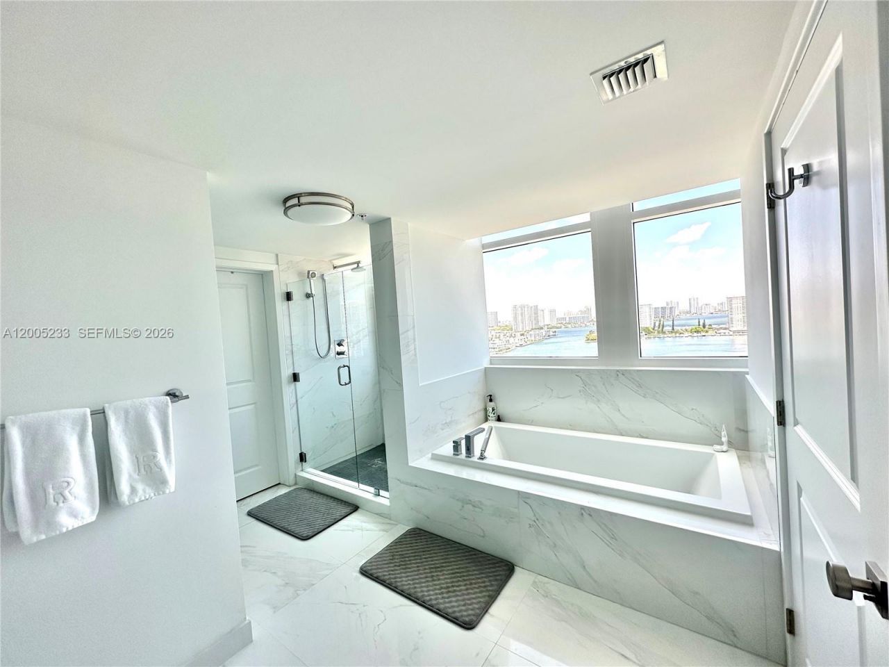 400 Sunny Isles Blvd, Unit 1708, Sunny Isles Beach, FL 33160 Photo