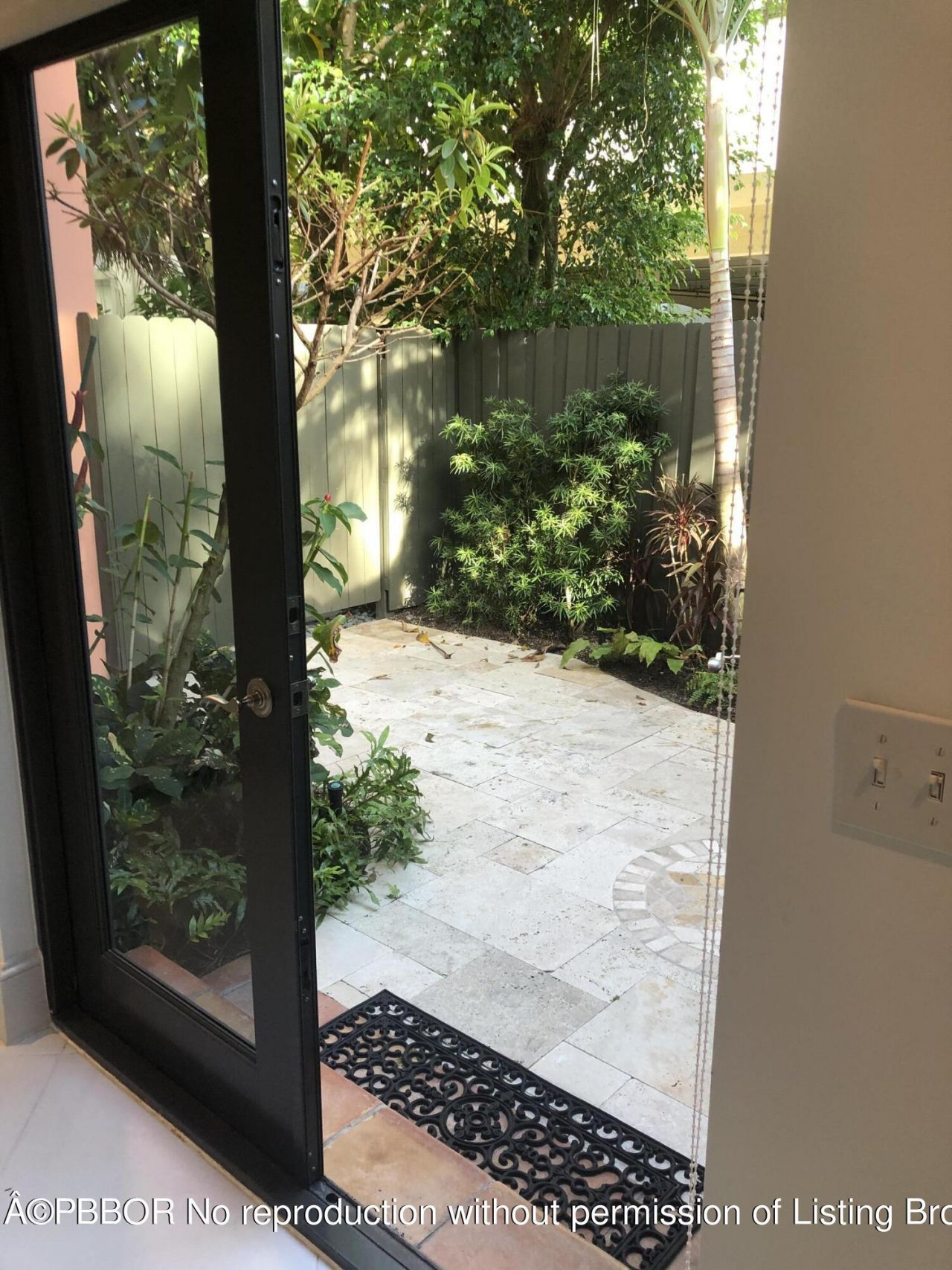 226 Chilean Avenue, Unit 4, Palm Beach, FL 33480 Photo