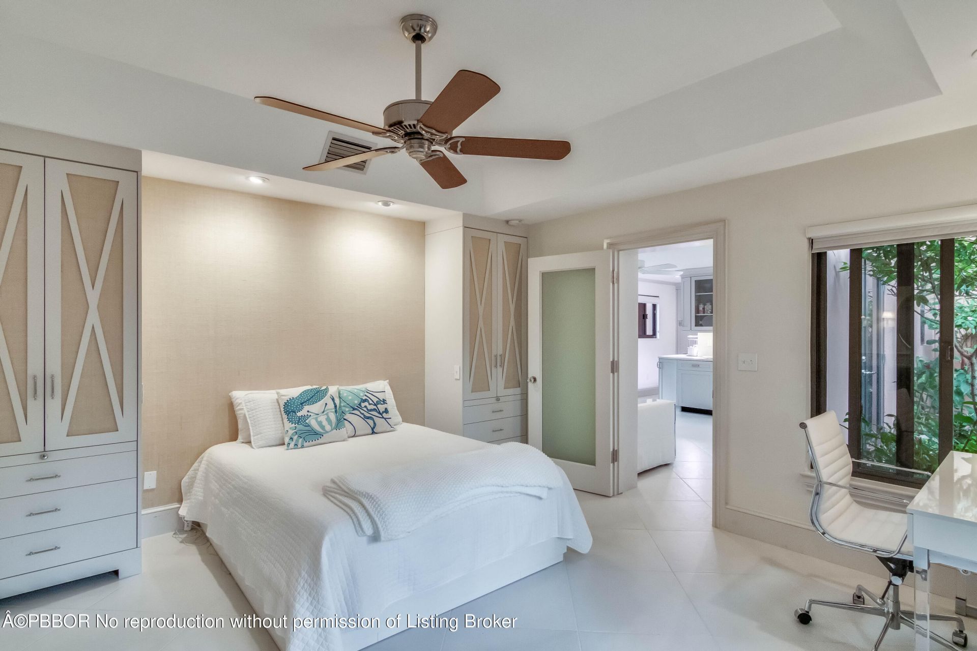 226 Chilean Avenue, Unit 4, Palm Beach, FL 33480 Photo