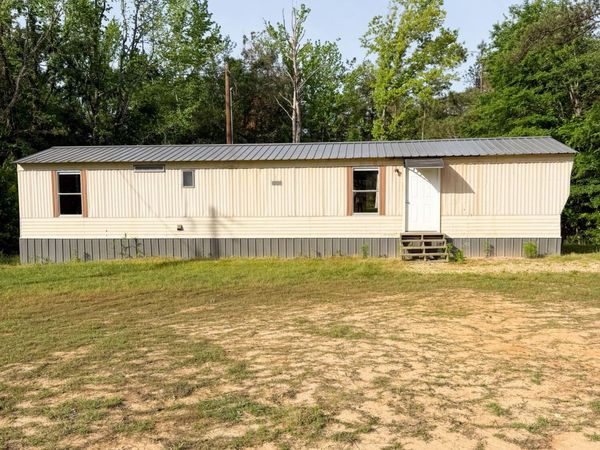 1185 Hwy 355, Etta, MS 38627