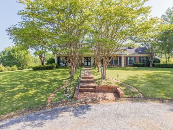 114 Linden, Houston, MS 38851