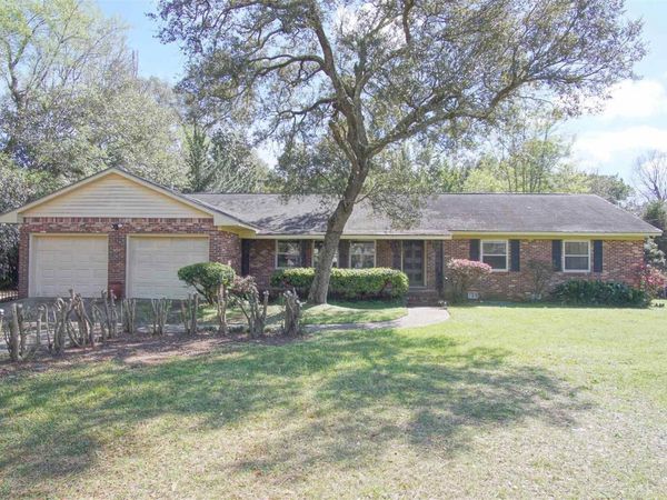 1019 E Burgess Rd, Pensacola, FL 32504