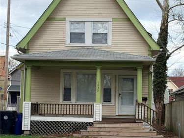 1830 Corning Avenue, Cleveland, OH 44109