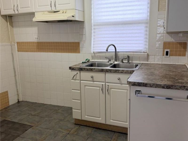 1830 Corning Avenue, Cleveland, OH 44109 Photo 14