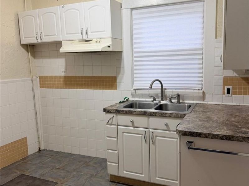 1830 Corning Avenue, Cleveland, OH 44109 Photo 14