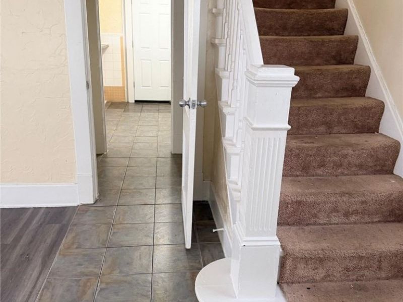 1830 Corning Avenue, Cleveland, OH 44109 Photo 8