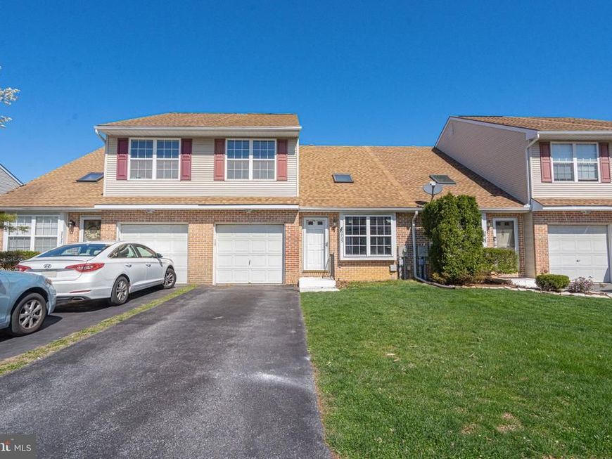 2725 Victoria Lane , Easton, PA 18045 Main Photo