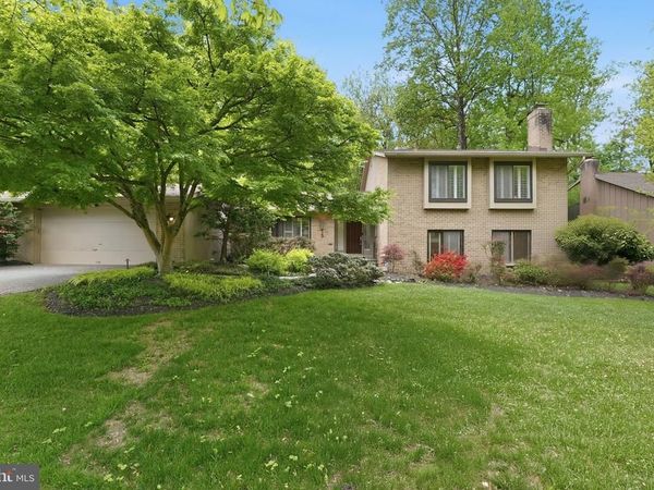 15 ARLIVE COURT, ROCKVILLE, MD 20854