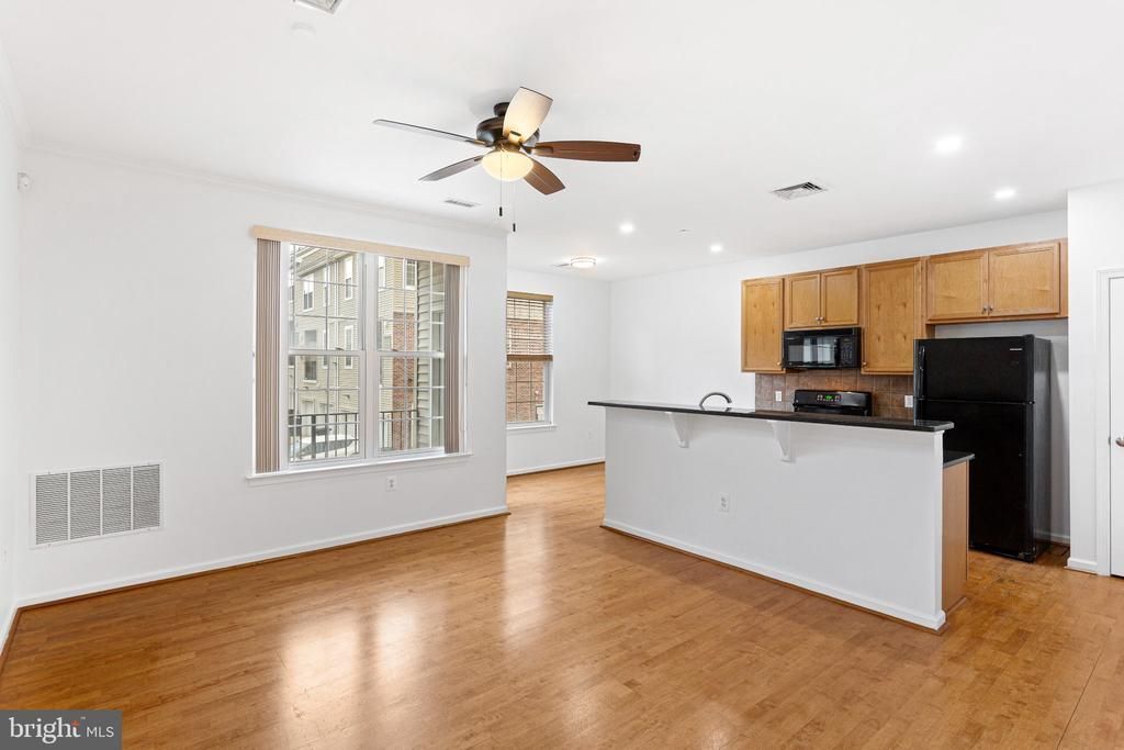 3147 W Thompson Street, Philadelphia, PA 19121 Main Photo