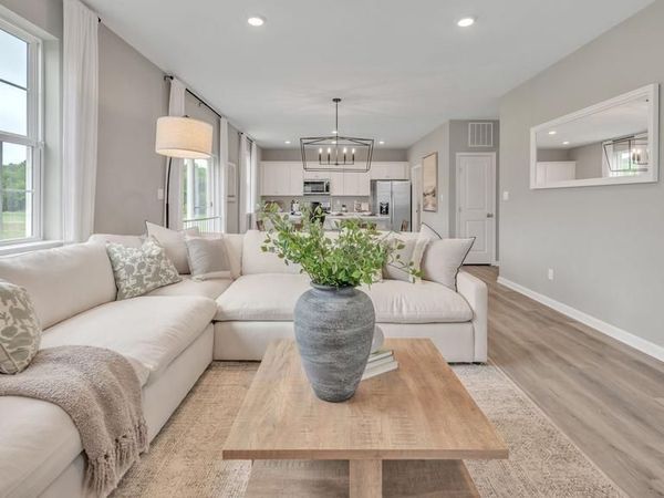 3043 MARTHA WAY, PENNSBURG, PA 18073