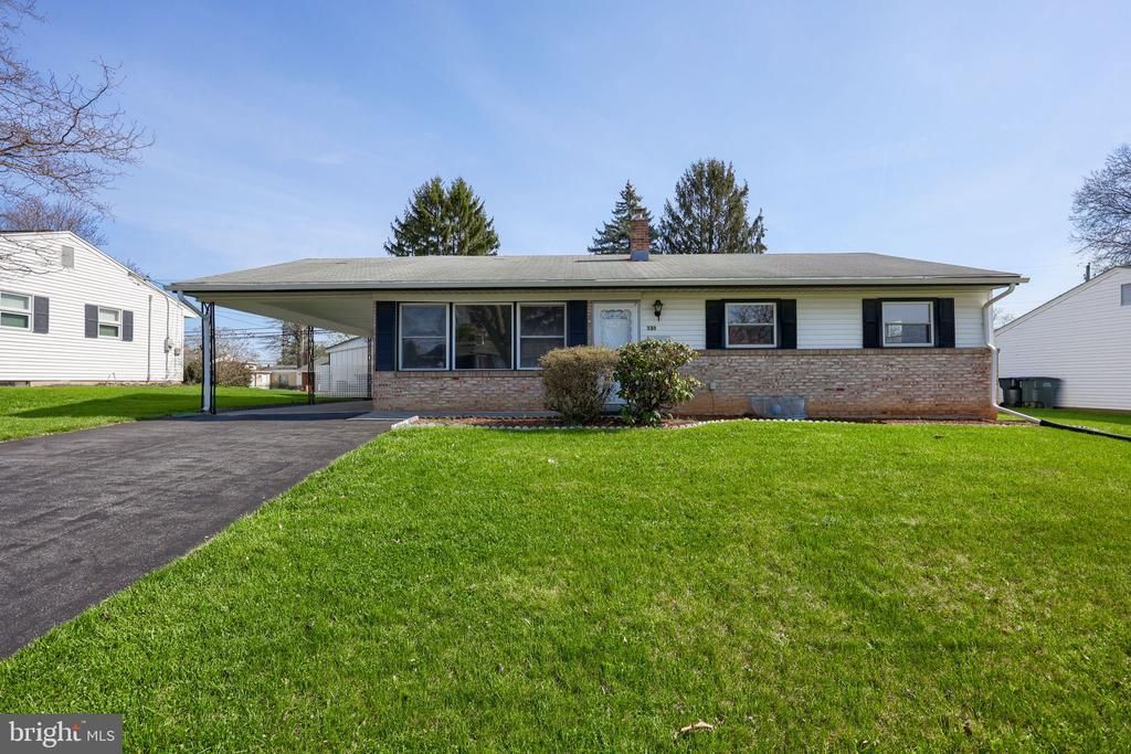 131 CAMBRIDGE DRIVE, MECHANICSBURG, PA 17055