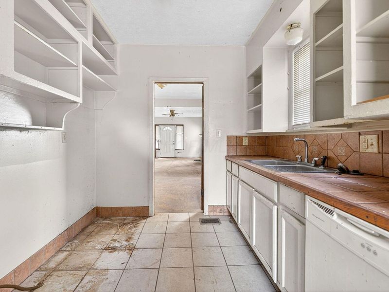 1352 S Ohio Avenue , Columbus, OH 43206 Photo 11