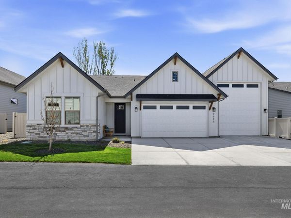 9685 W Snow Wolf Ln, Star, ID 83669