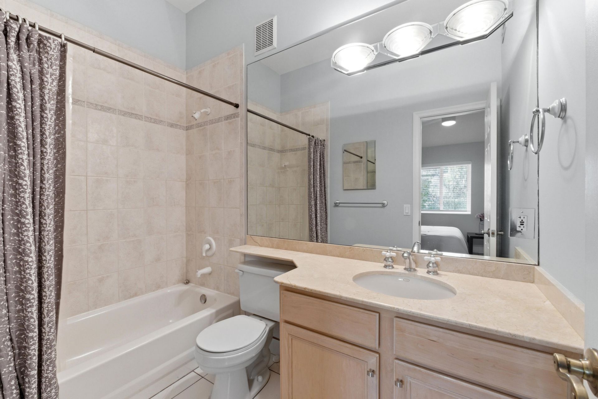2445 NE 14th Street, Unit 5-509, Pompano Beach, FL 33062 Photo