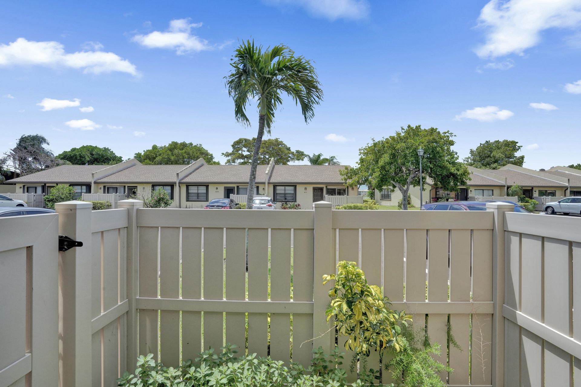 617 Banks Road, Unit 617, Margate, FL 33063 Photo