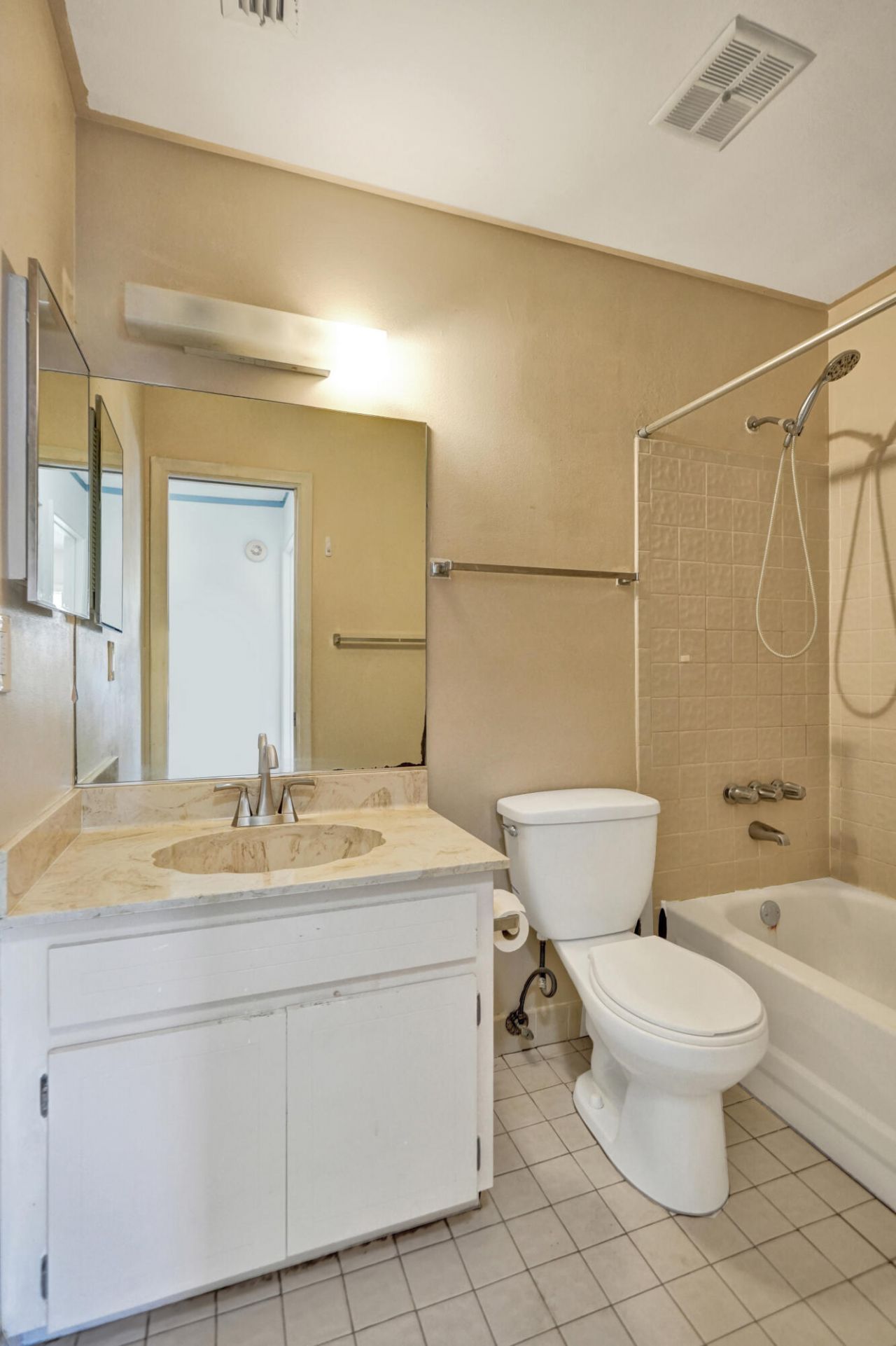 617 Banks Road, Unit 617, Margate, FL 33063 Photo