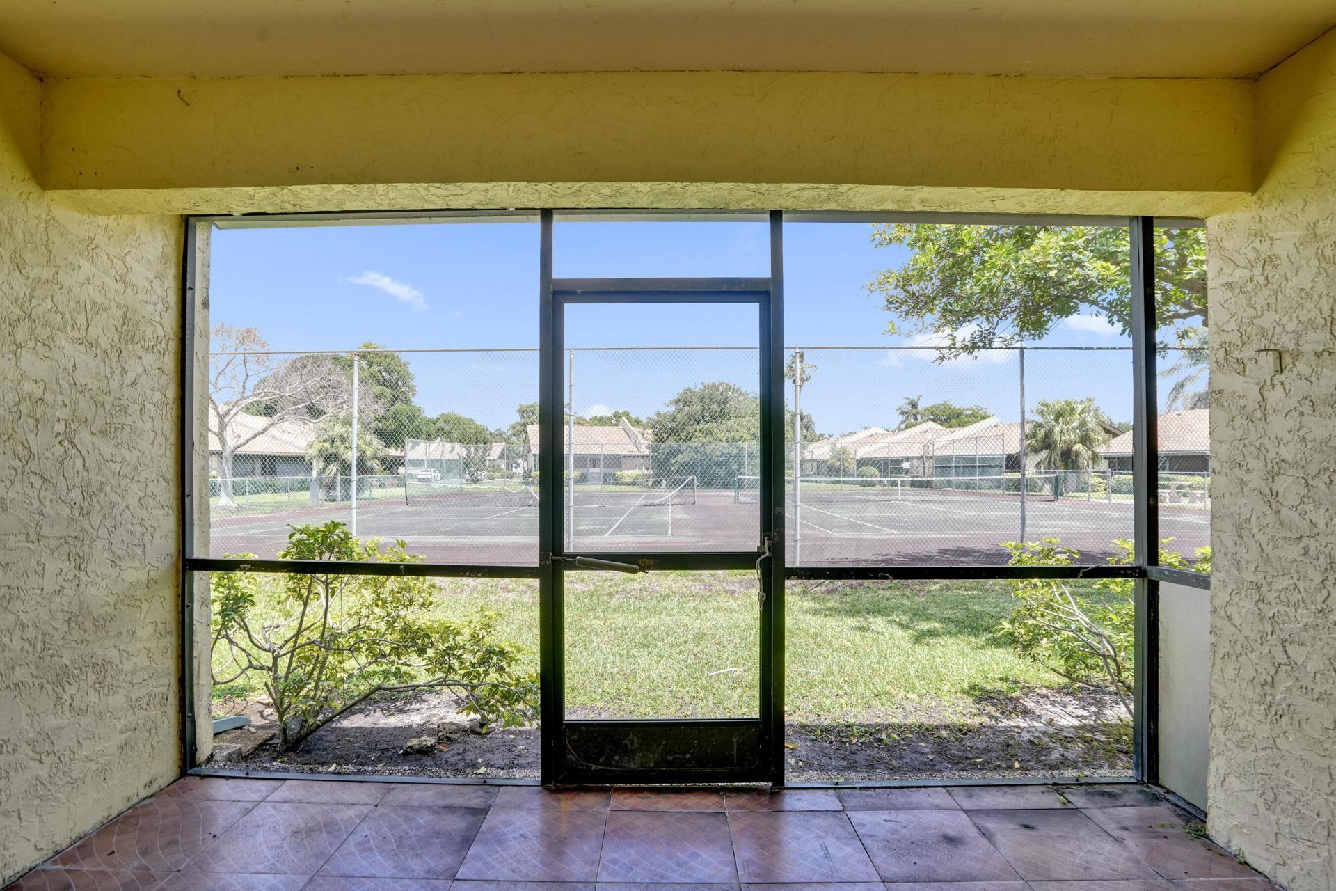 617 Banks Road, Unit 617, Margate, FL 33063 Photo