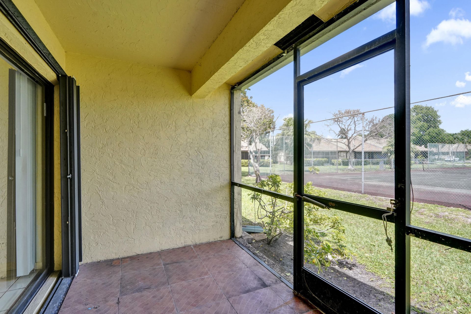 617 Banks Road, Unit 617, Margate, FL 33063 Photo