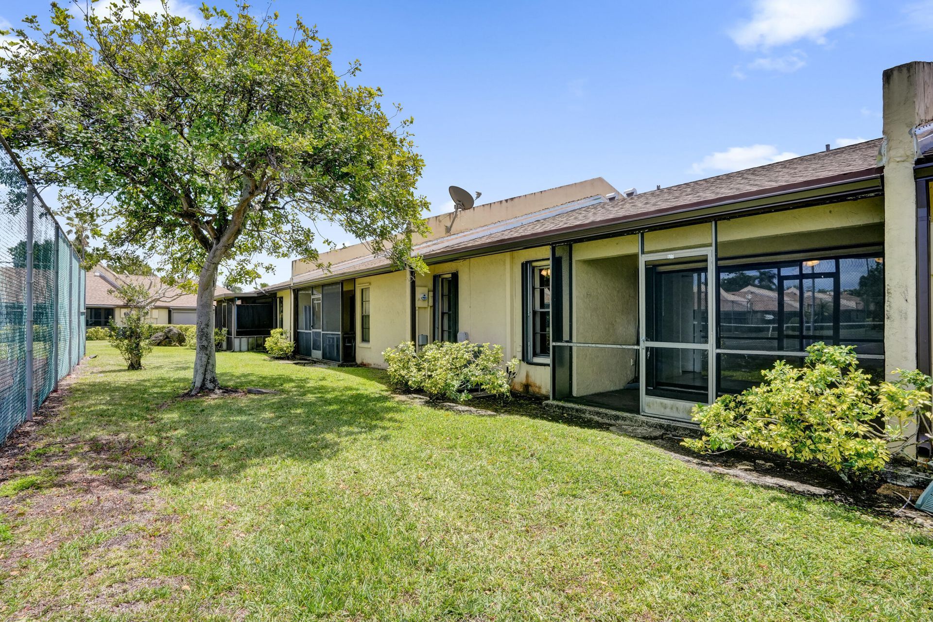 617 Banks Road, Unit 617, Margate, FL 33063 Photo