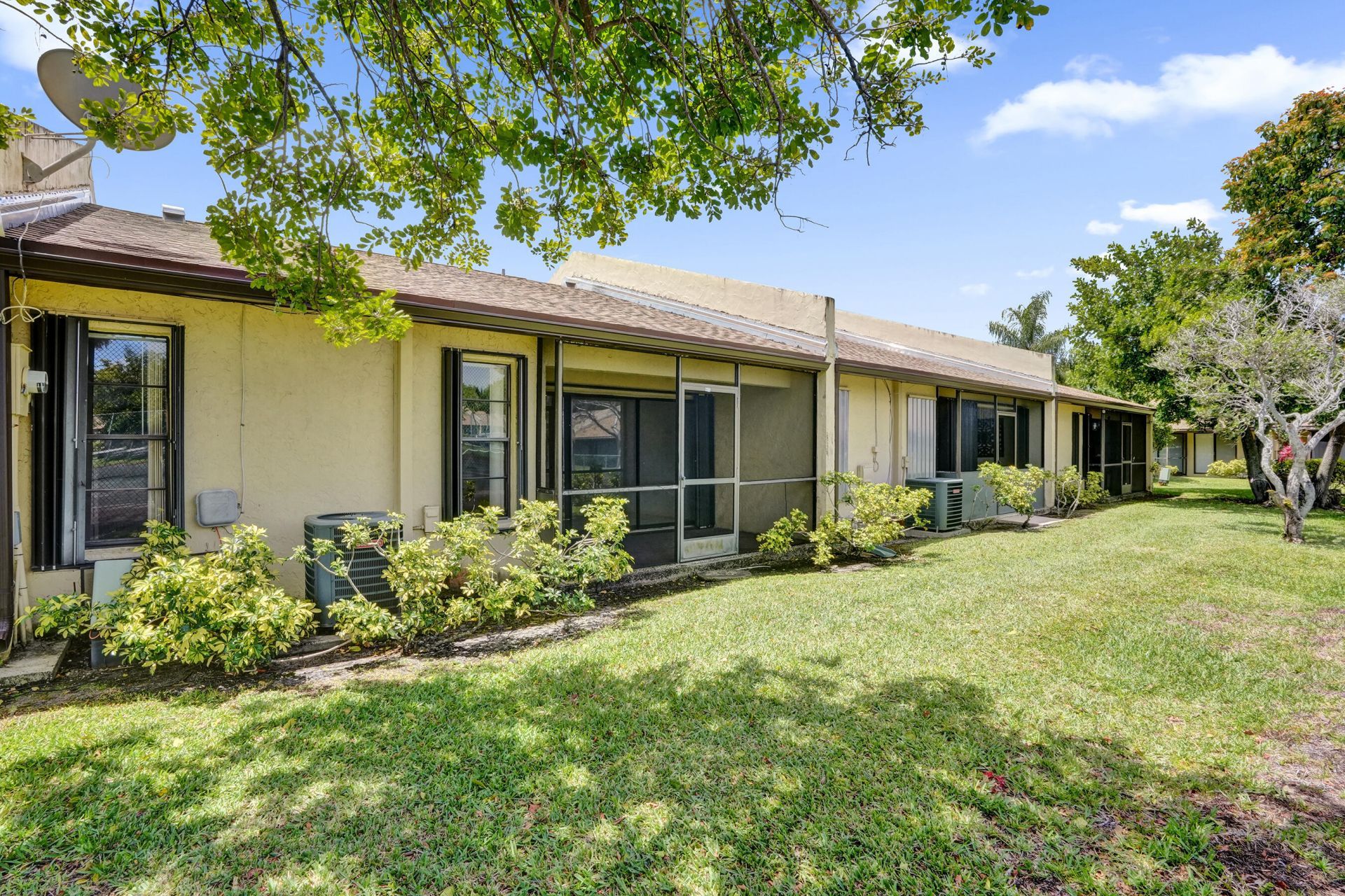 617 Banks Road, Unit 617, Margate, FL 33063 Photo