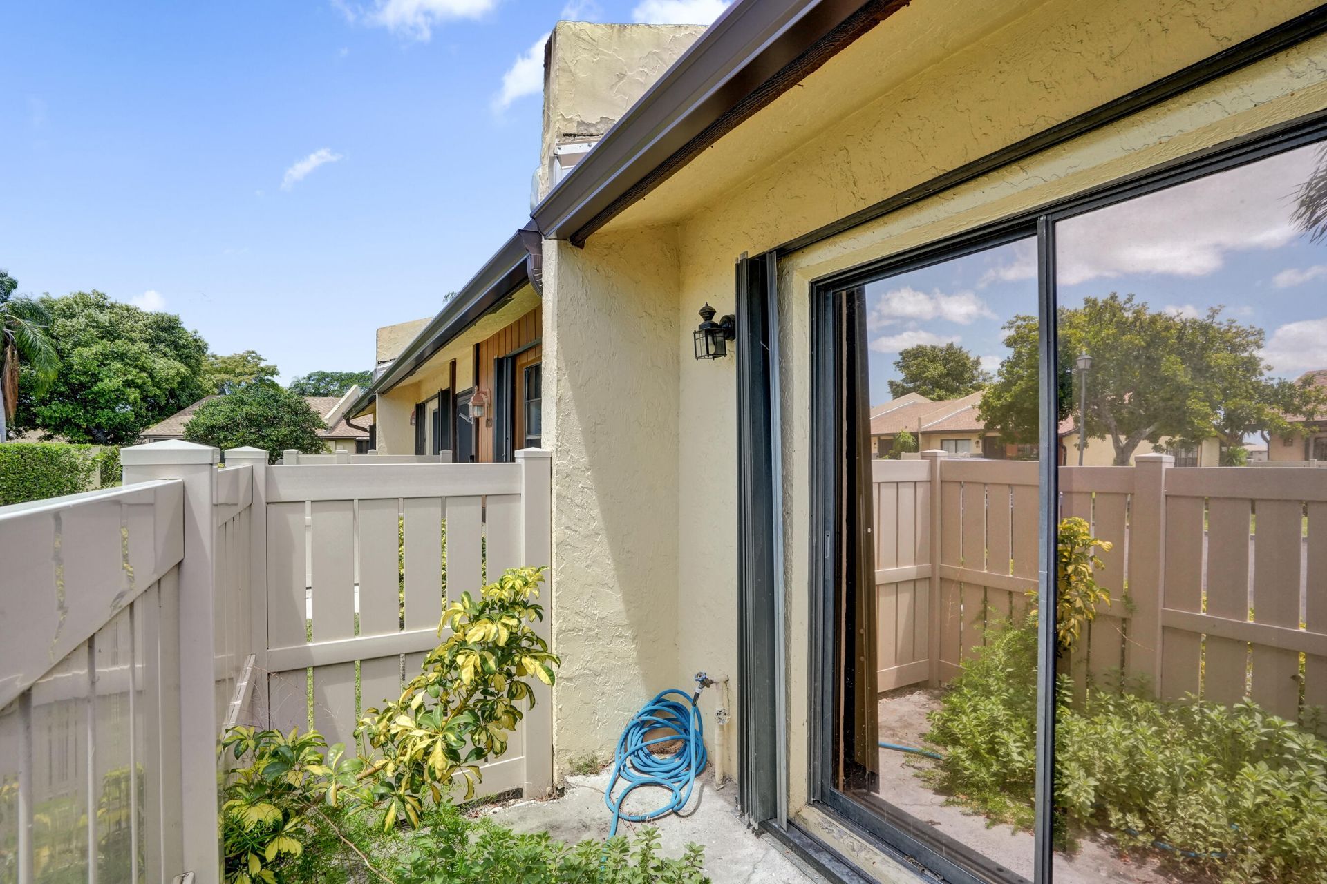 617 Banks Road, Unit 617, Margate, FL 33063 Photo