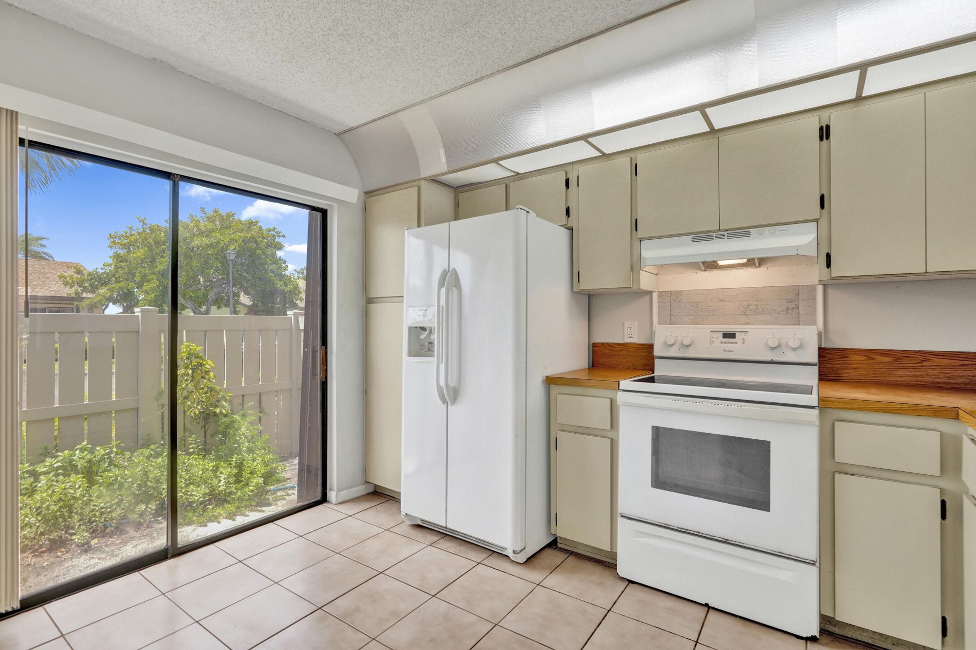 617 Banks Road, Unit 617, Margate, FL 33063 Photo