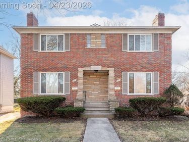 513 Saint Clair Avenue, Grosse Pointe, MI 48230