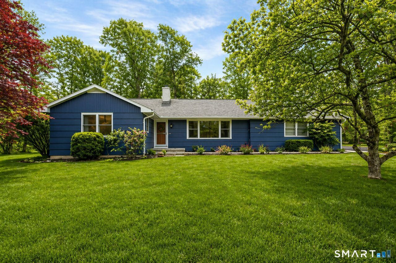 14 Elmcrest, Danbury, CT 06811 Main Photo