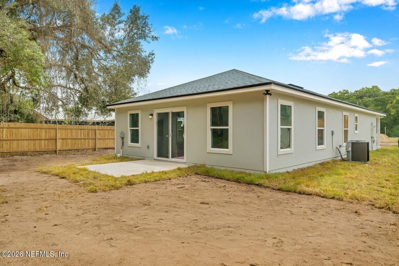 110 Big Apple Road, East Palatka, FL 32131 Photo